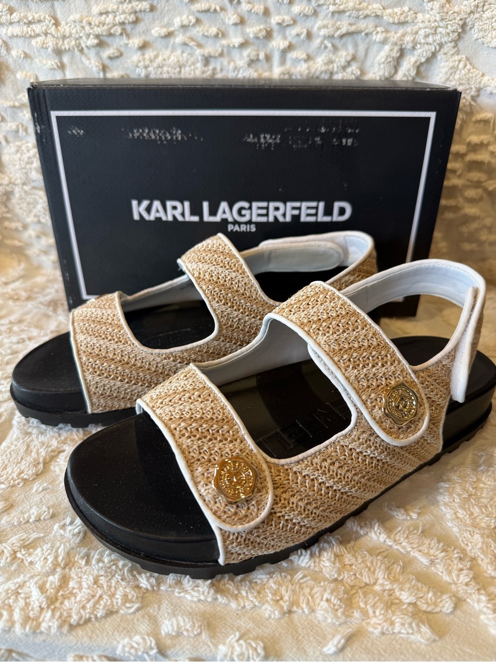 Karl Lagerfeld Beige Raffia Sandal Slides with Black Footbed #663